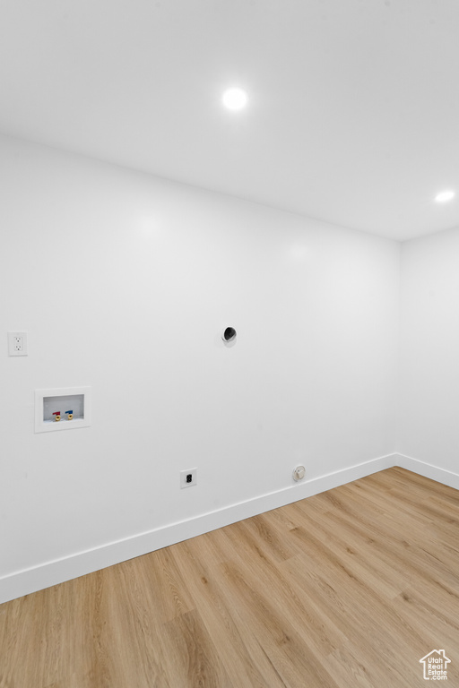 2523 E OAK GROVE DR Sandy, UT 84092