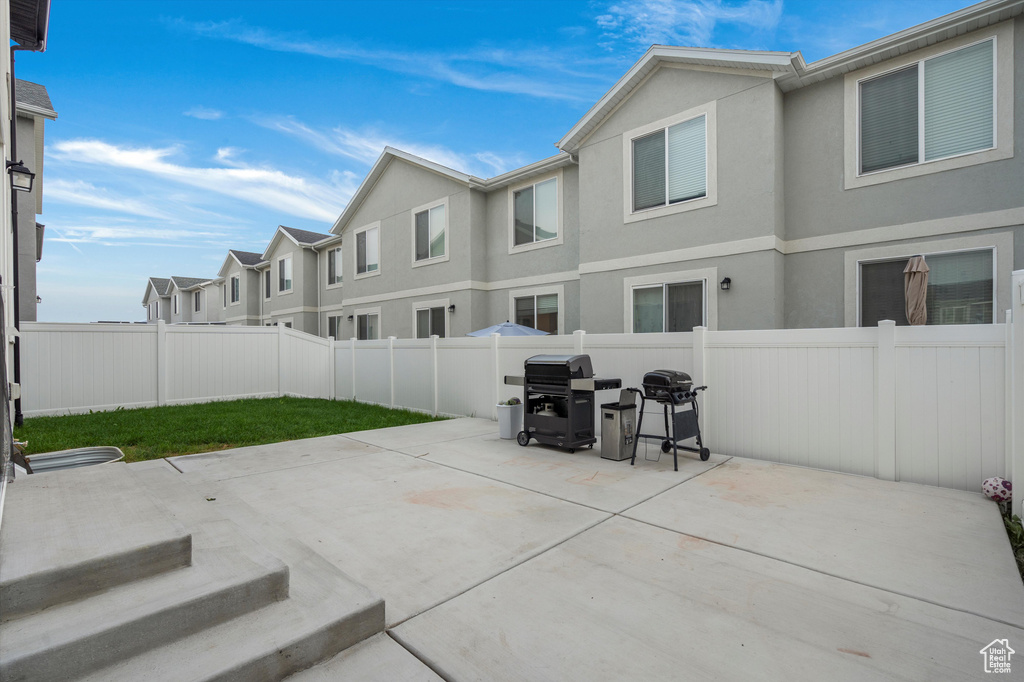 513 N TRIDENT DR Saratoga Springs, UT 84045
