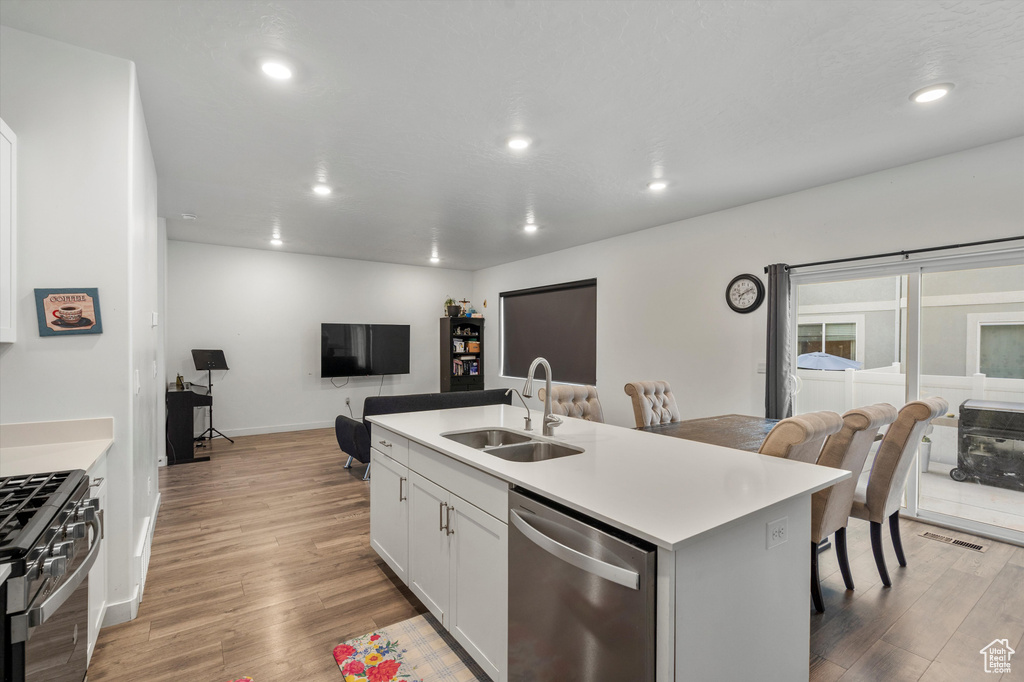513 N TRIDENT DR Saratoga Springs, UT 84045