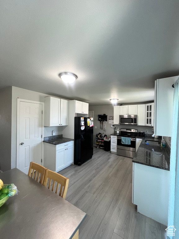 4972 W SILVERTIP DR Kearns, UT 84118