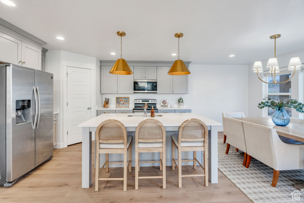 564 N WOODLAND RD Saratoga Springs, UT 84045