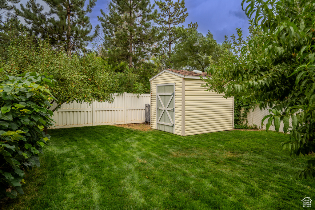 1962 E 7550 S South Weber, UT 84405