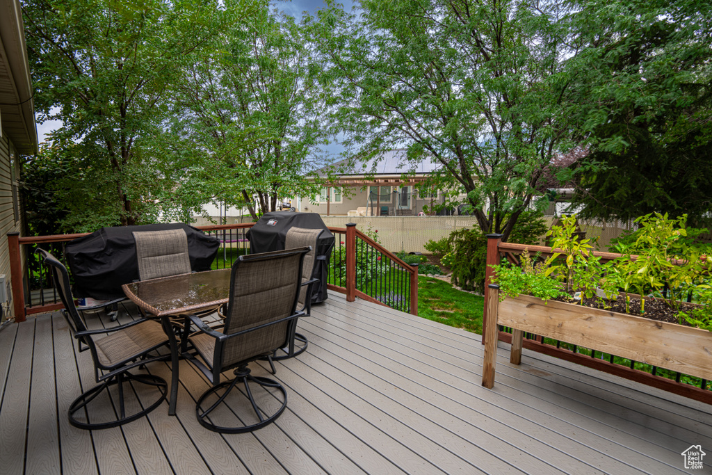 1962 E 7550 S South Weber, UT 84405