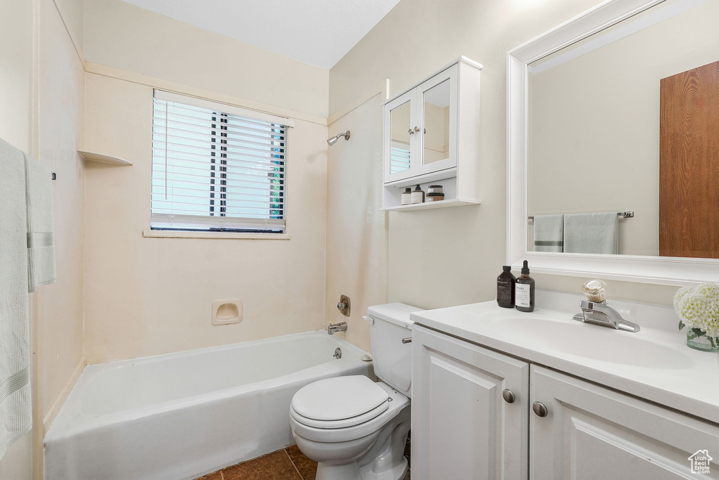 Photo 10 for MLS #2108878 at 1325 Lincoln Ave #52