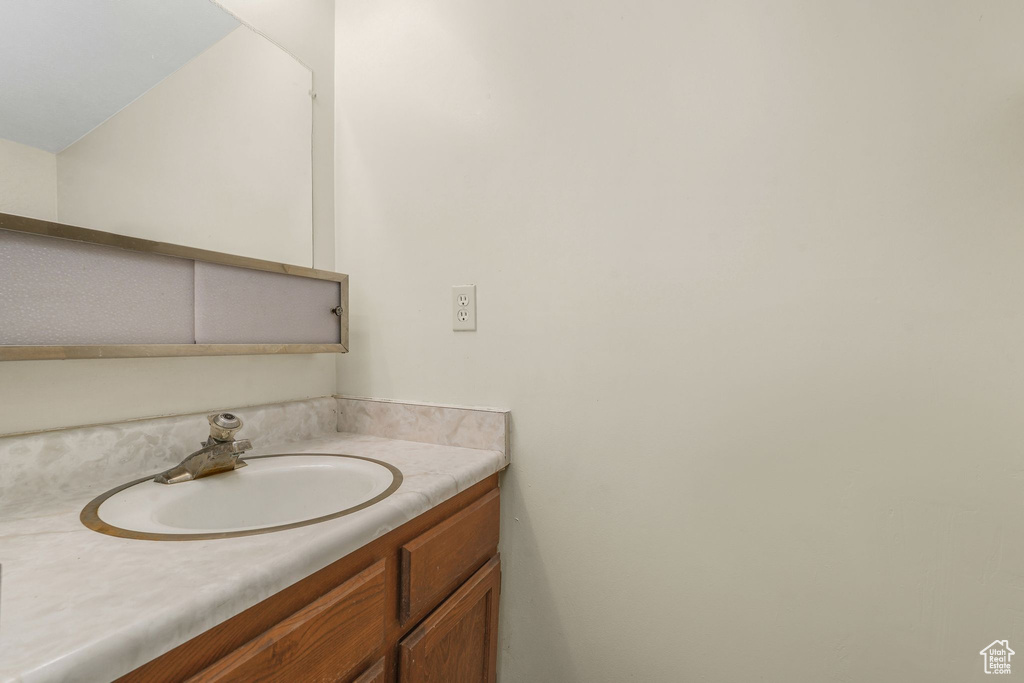Photo 7 for MLS #2108878 at 1325 Lincoln Ave #52