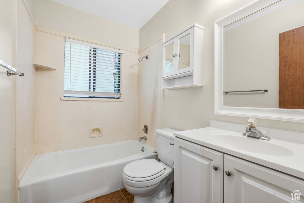 Photo 11 for MLS #2108878 at 1325 Lincoln Ave #52