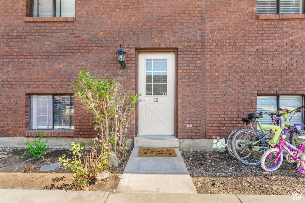 Photo 14 for MLS #2108878 at 1325 Lincoln Ave #52