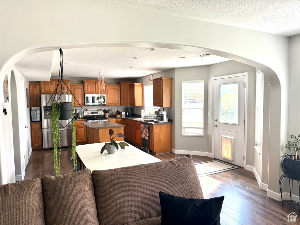 Photo 5 for MLS #2108880 at 875 W Alton Dr