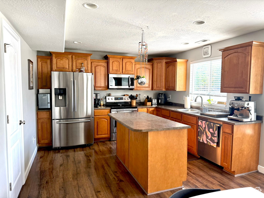 Photo 4 for MLS #2108880 at 875 W Alton Dr