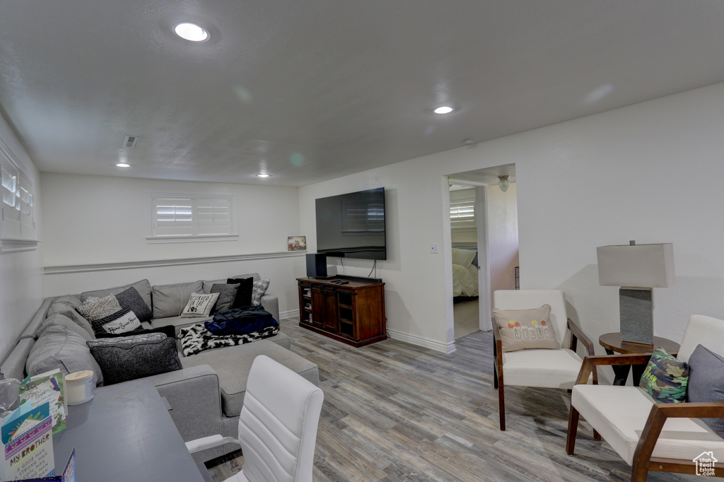 590 N BROOK AVE Tooele, UT 84074