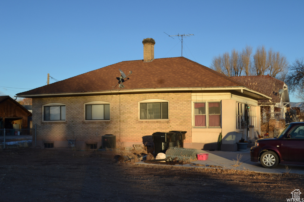 Photo 3 for MLS #2108892 at 245 E 300 North