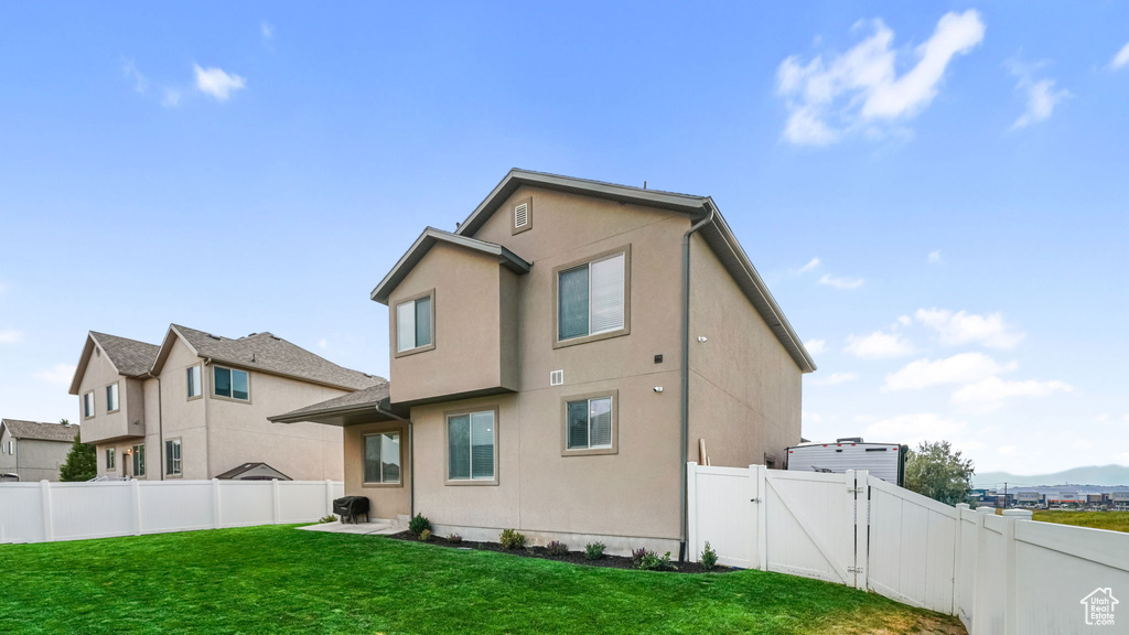 802 N DEVONSHIRE DR Saratoga Springs, UT 84045