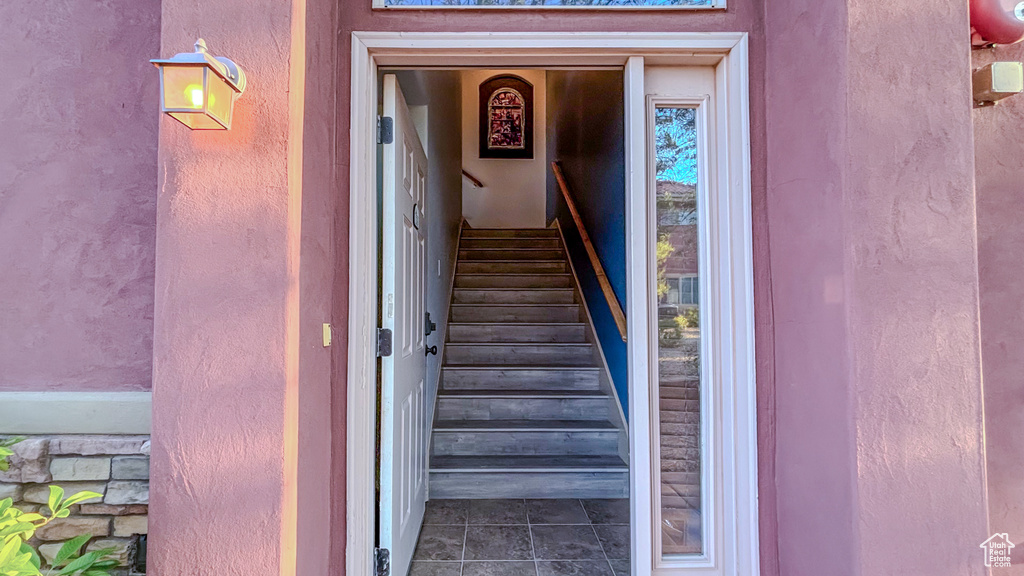 Photo 5 for MLS #2108904 at 325 N Red Stone Rd #133