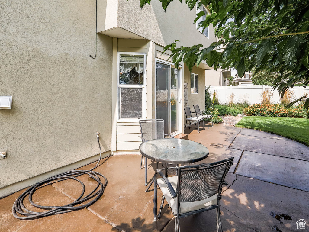 1974 N TRELLIS PL Saratoga Springs, UT 84045