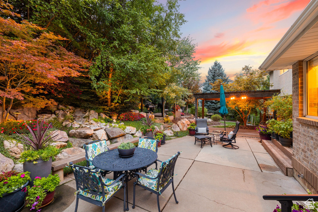 1811 E SHADOW VALLEY DR Ogden, UT 84403