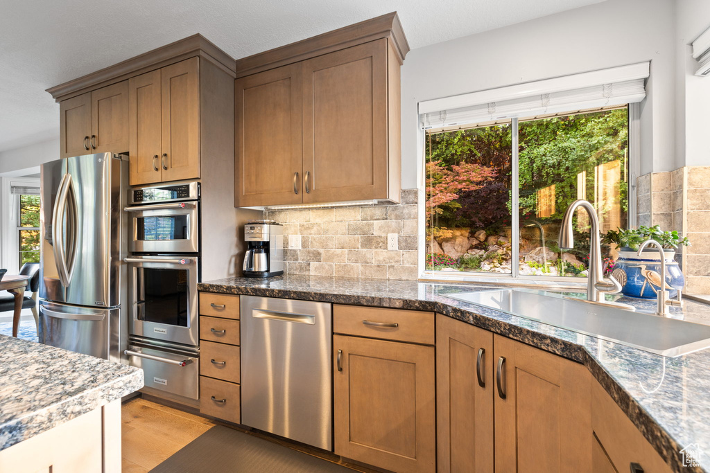 1811 E SHADOW VALLEY DR Ogden, UT 84403