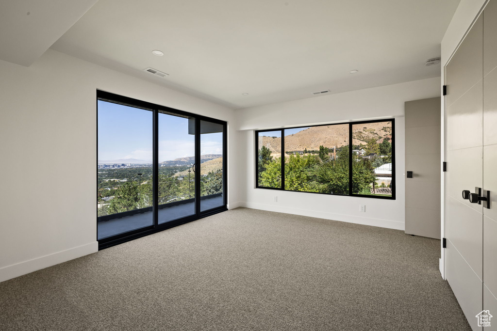 2244 S LAKELINE CIR Salt Lake City, UT 84109