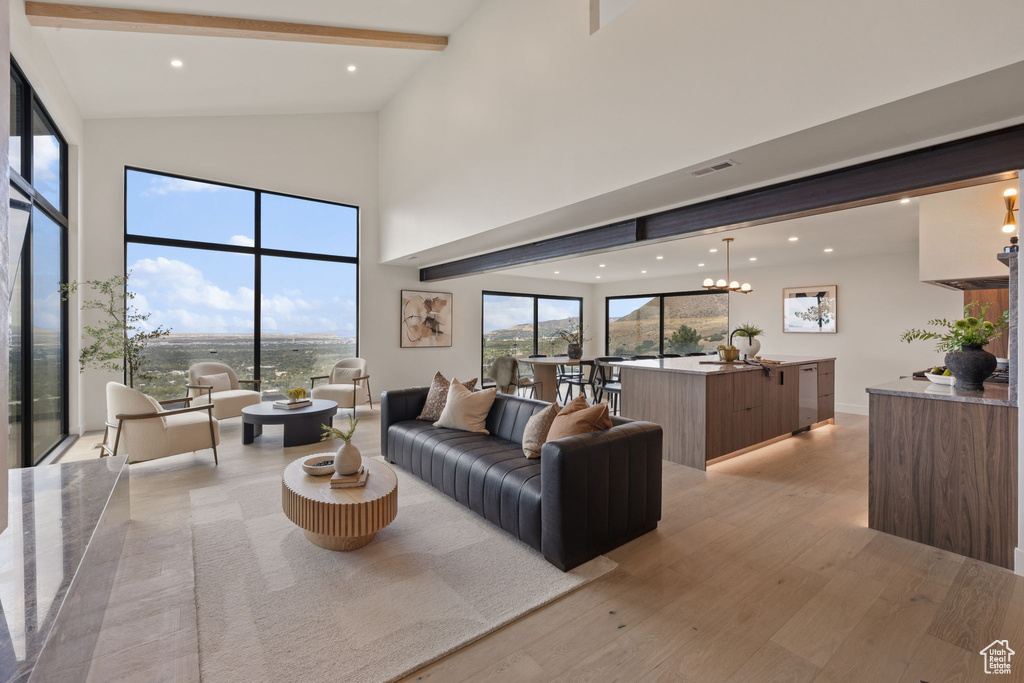 2244 S LAKELINE CIR Salt Lake City, UT 84109