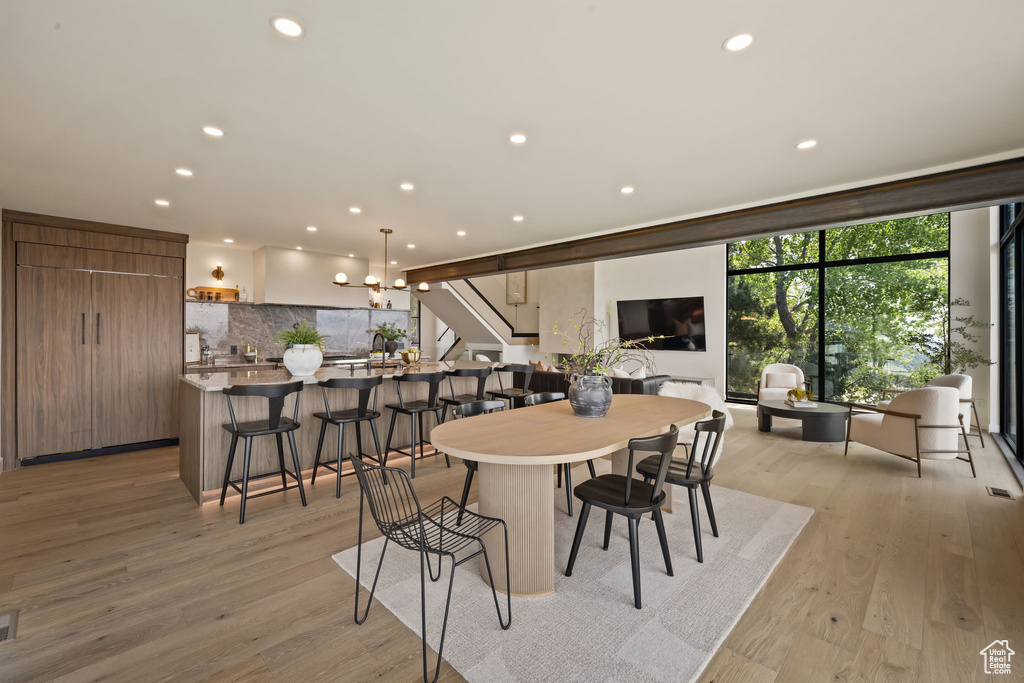 2244 S LAKELINE CIR Salt Lake City, UT 84109