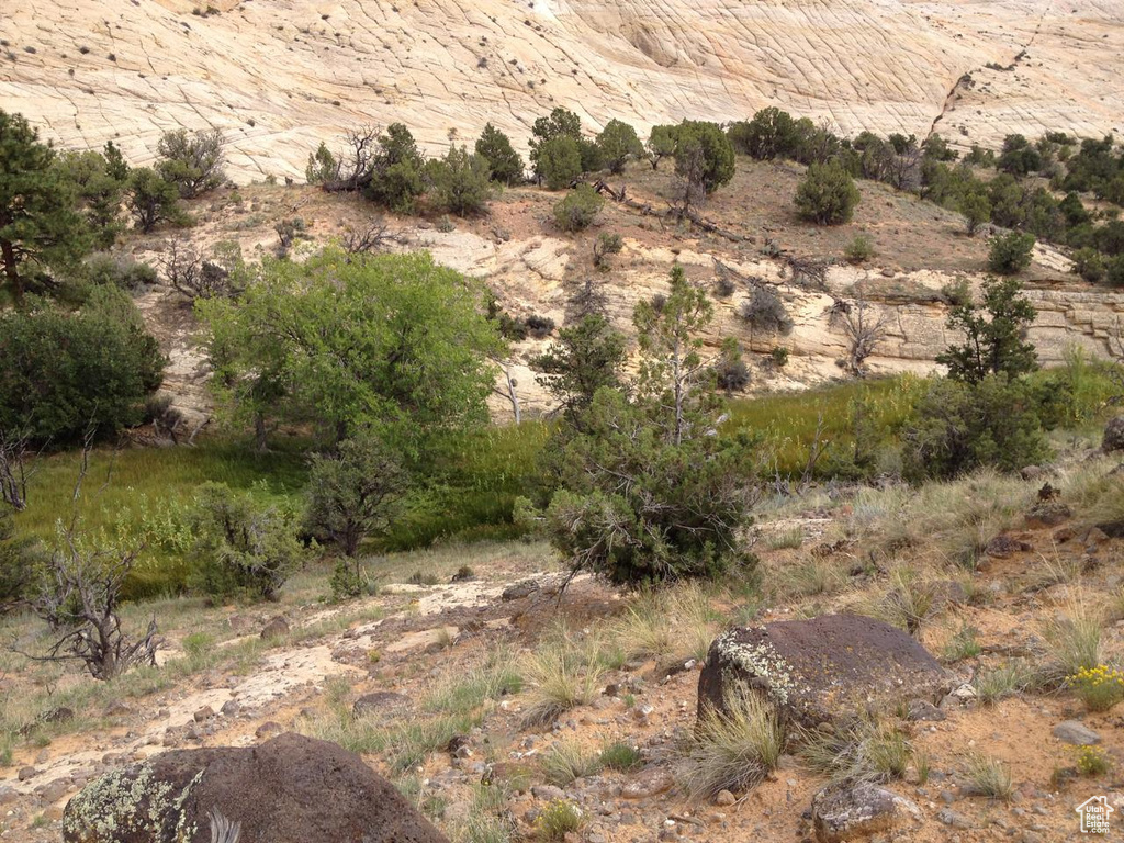 1345 S 1070 E Boulder, UT 84716