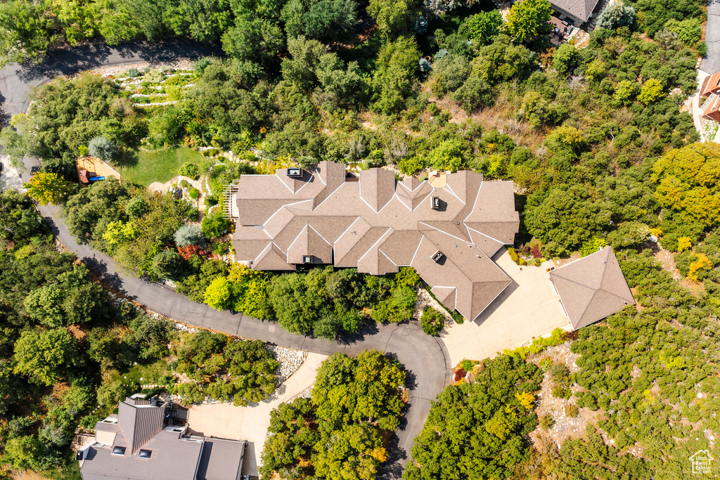 Photo 82 for MLS #2108931 at 3409 E Seven Springs Dr