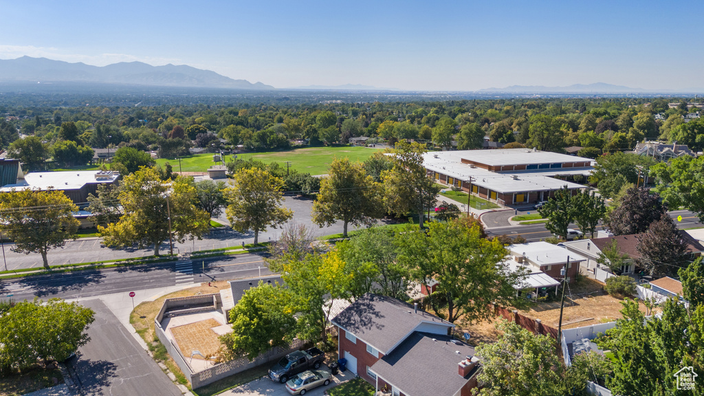 4375 S 2700 E Holladay, UT 84124