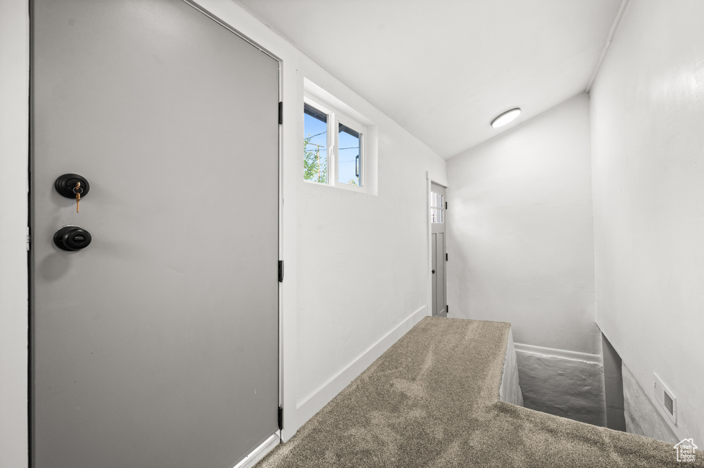 610 S NAVAJO ST Salt Lake City, UT 84104