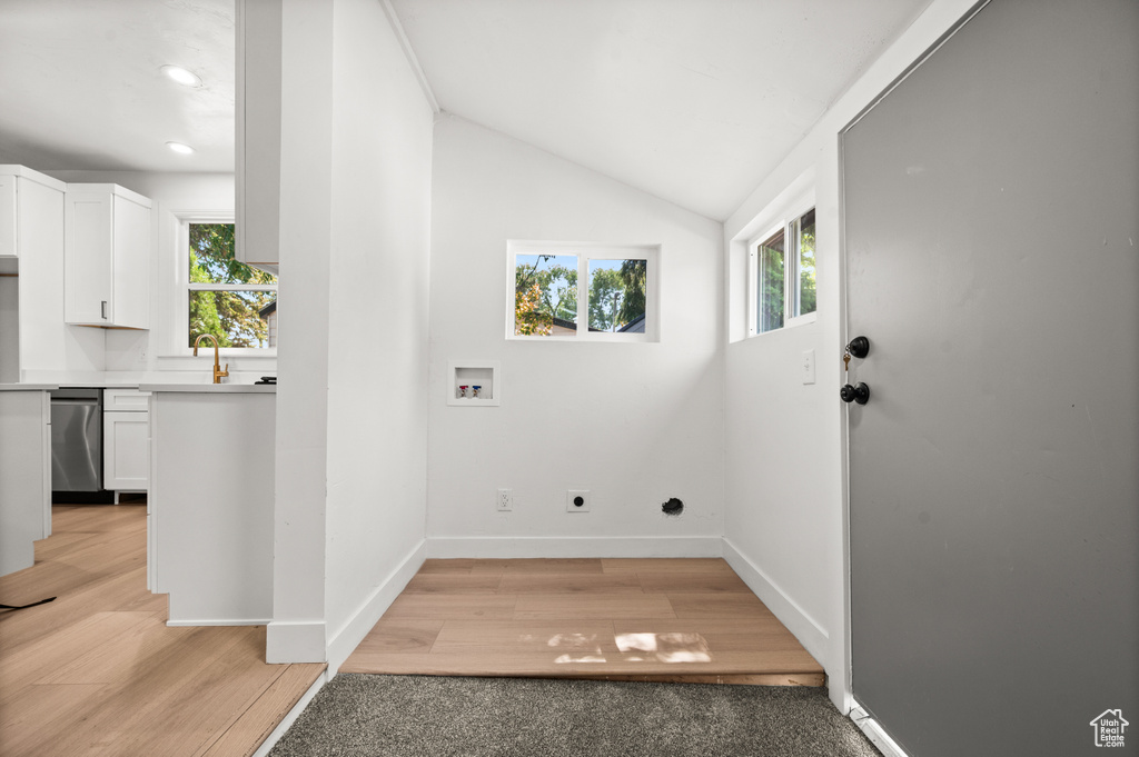 610 S NAVAJO ST Salt Lake City, UT 84104