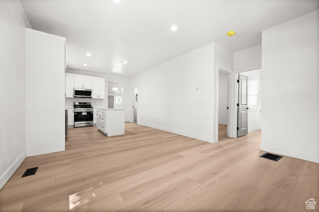 610 S NAVAJO ST Salt Lake City, UT 84104