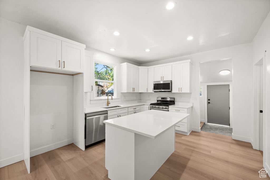 610 S NAVAJO ST Salt Lake City, UT 84104