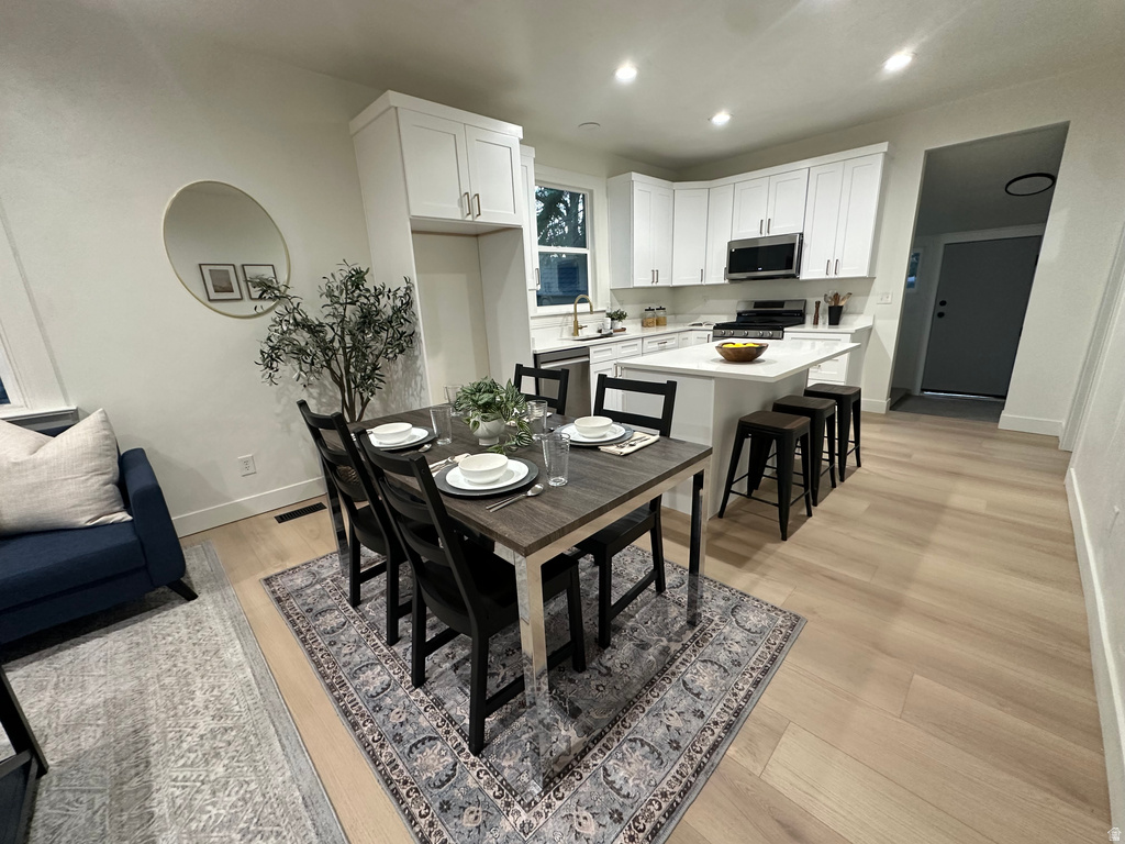 610 S NAVAJO ST Salt Lake City, UT 84104