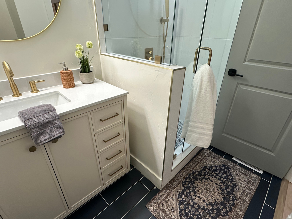 610 S NAVAJO ST Salt Lake City, UT 84104