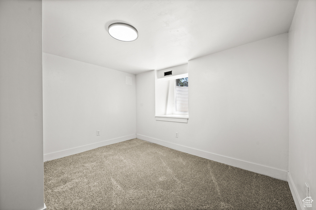610 S NAVAJO ST Salt Lake City, UT 84104