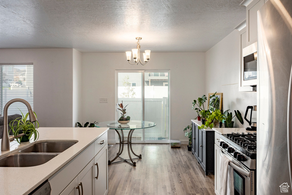 Photo 3 for MLS #2108938 at 14948 S Messi St