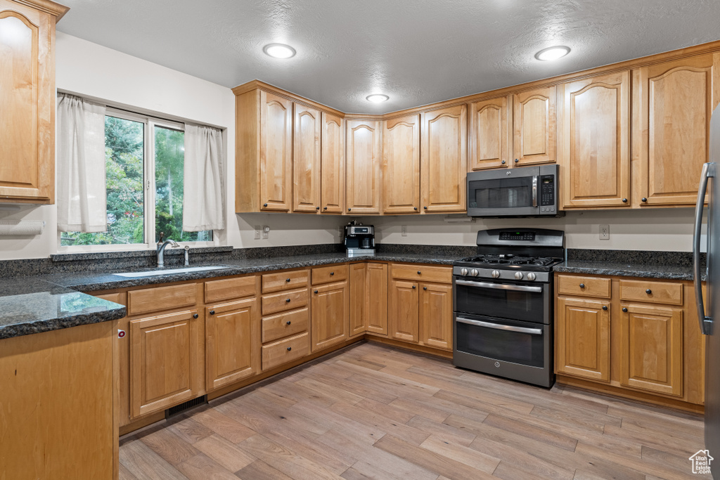 Photo 10 for MLS #2108952 at 8028 Springshire Dr