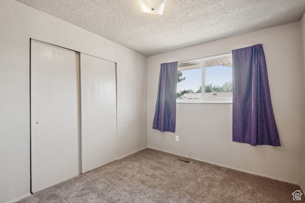 6095 S SIERRA GRANDE DR Taylorsville, UT 84129