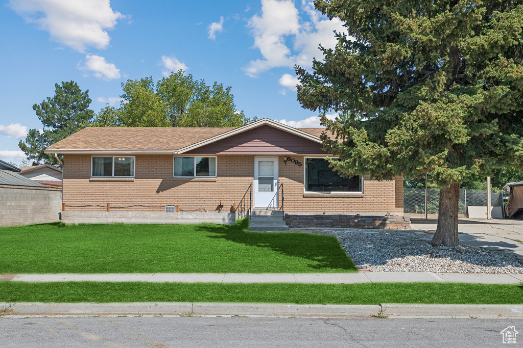 6095 S SIERRA GRANDE DR Taylorsville, UT 84129