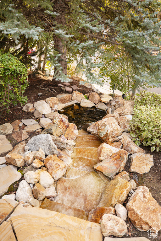 Photo 21 for MLS #2108957 at 3582 Heughs Canyon Cir