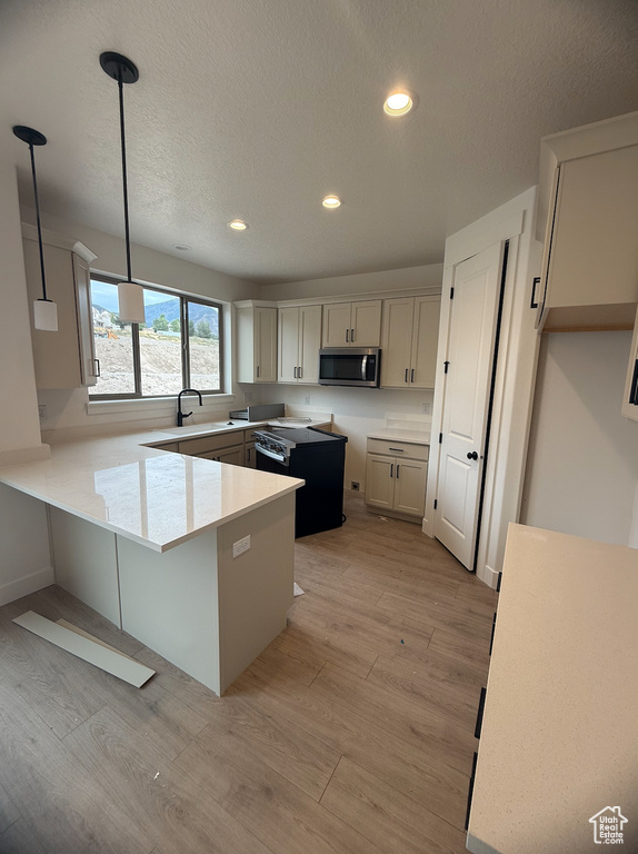Photo 2 for MLS #2108961 at 416 E Luna Cir #63