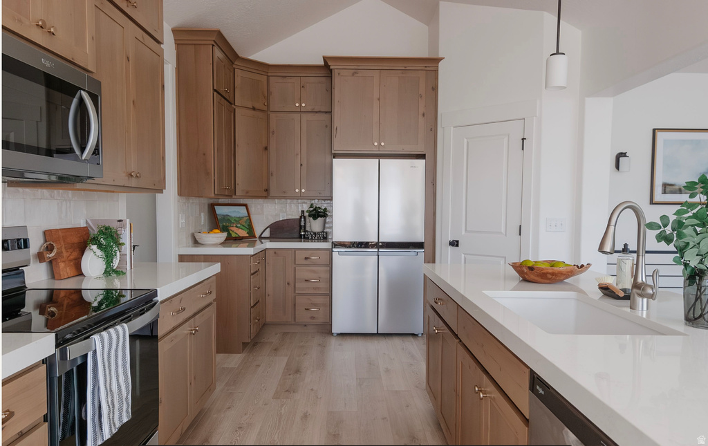 3074 E CANYON MEADOWS DR Spanish Fork, UT 84660