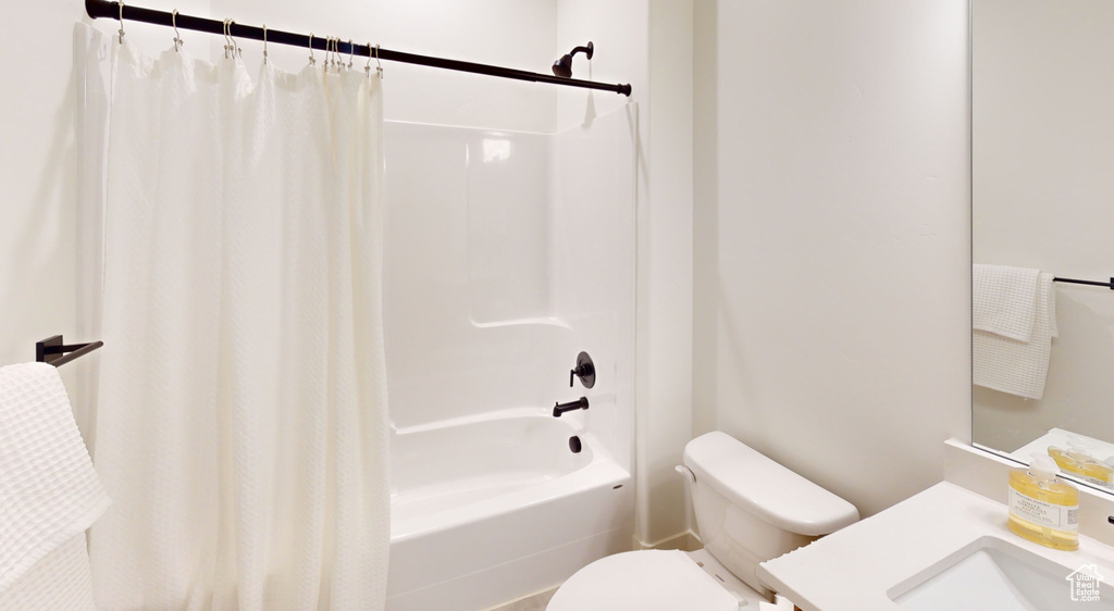 Photo 9 for MLS #2108980 at 2972 E Canyon Meadows Dr #335