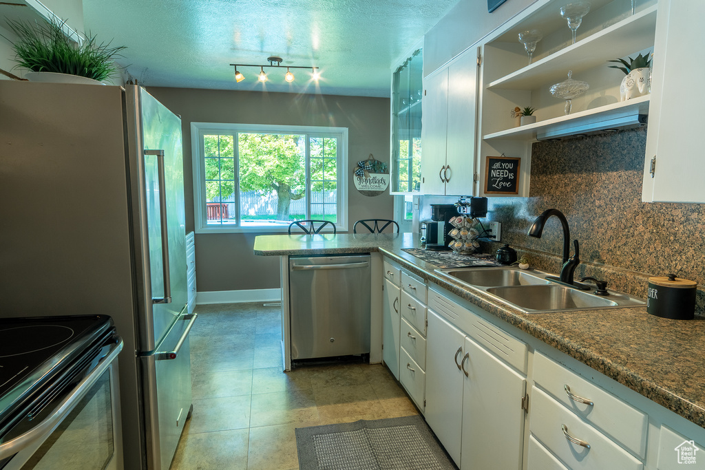 Photo 12 for MLS #2108989 at 665 E 400 South