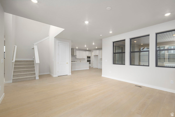 7062 W TERRAINE RD #162 West Jordan, UT 84081