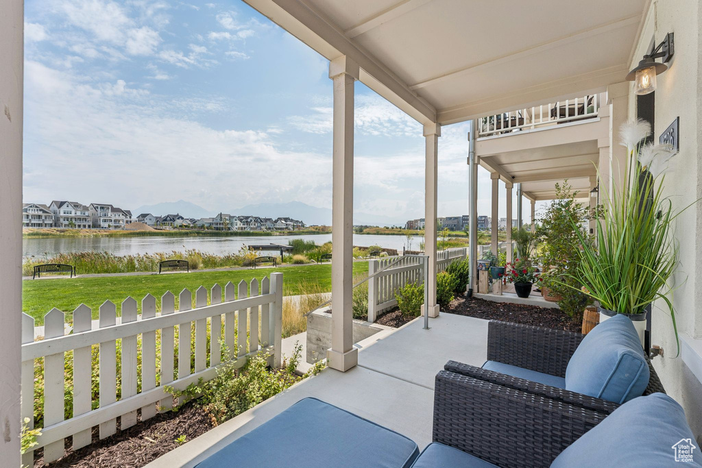 Photo 3 for MLS #2108997 at 4726 W Duckhorn Dr