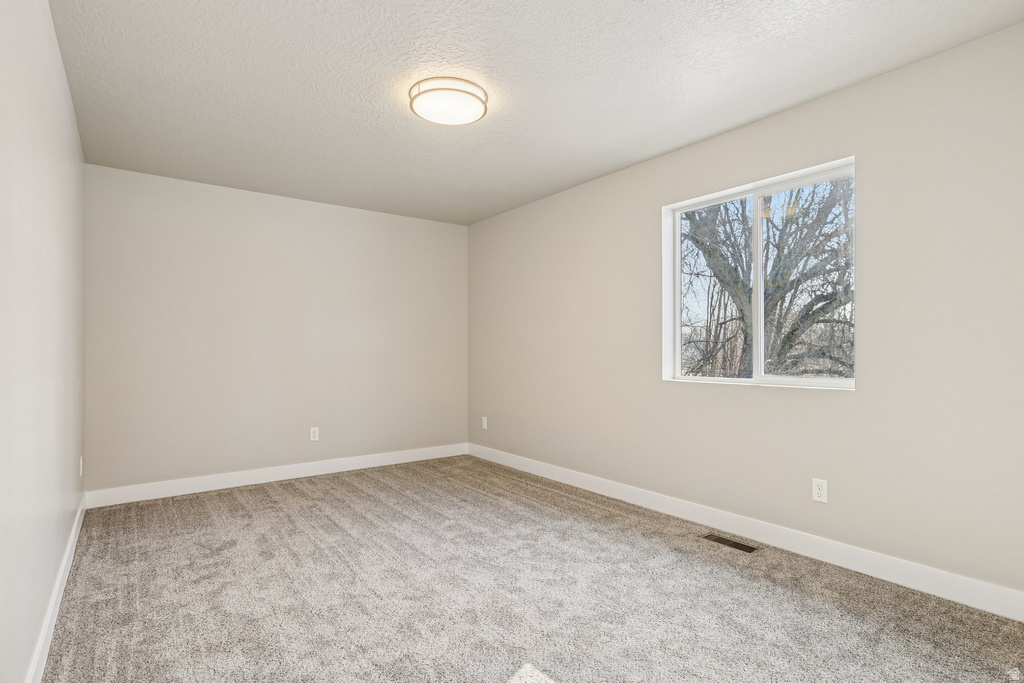 983 LIBERTY COTTAGES CT Ogden, UT 84404