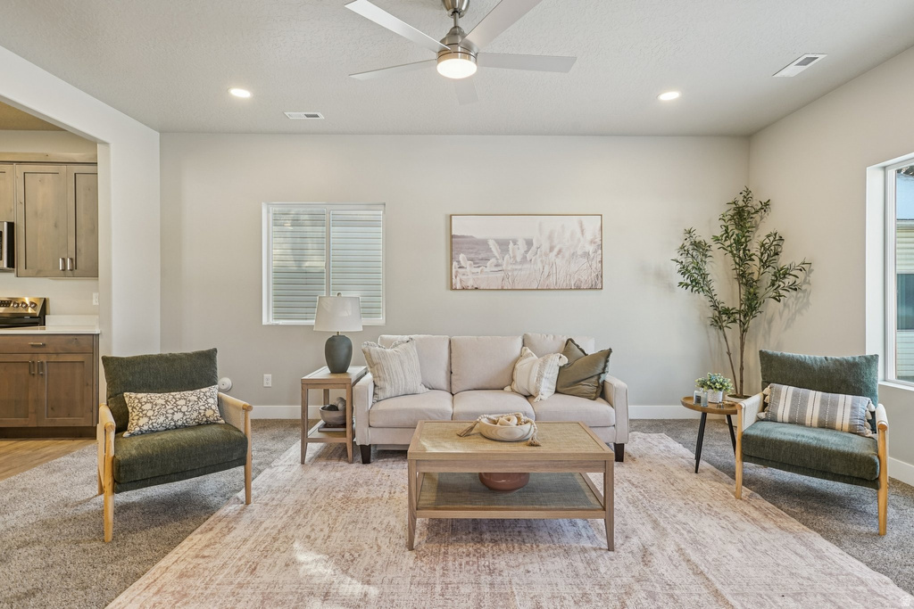 983 LIBERTY COTTAGES CT Ogden, UT 84404