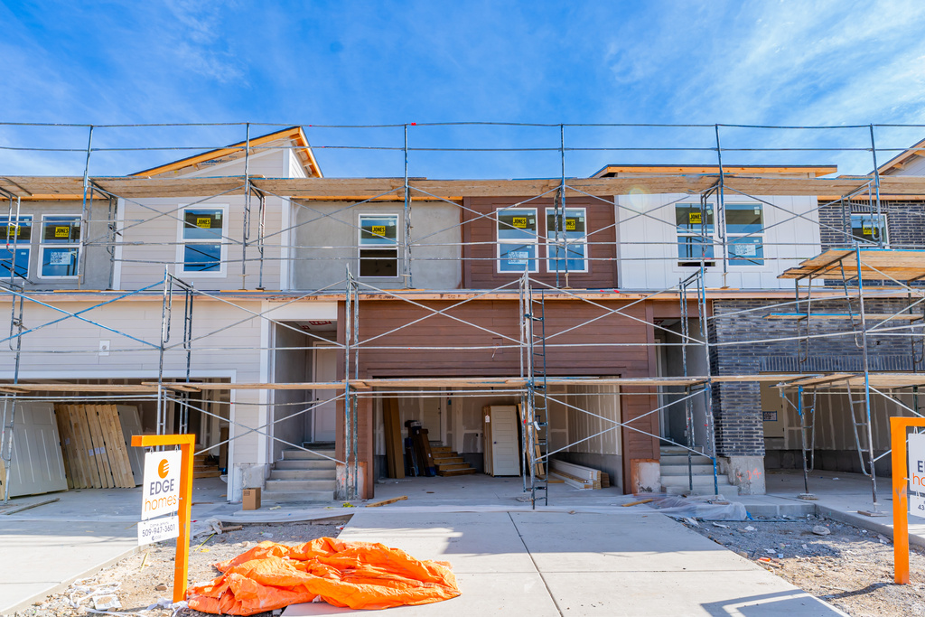 4719 S Olive Ave #403