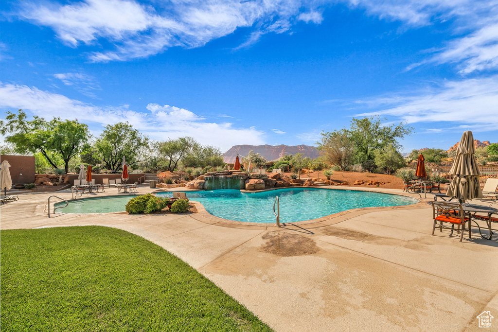 Photo 52 for MLS #2109027 at 2139 W Cougar Rock Cir #195