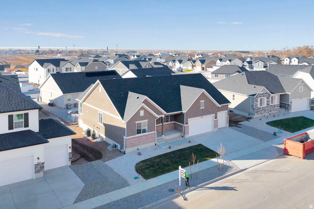 8645 N HALLORAN CT #1323 Lake Point, UT 84074