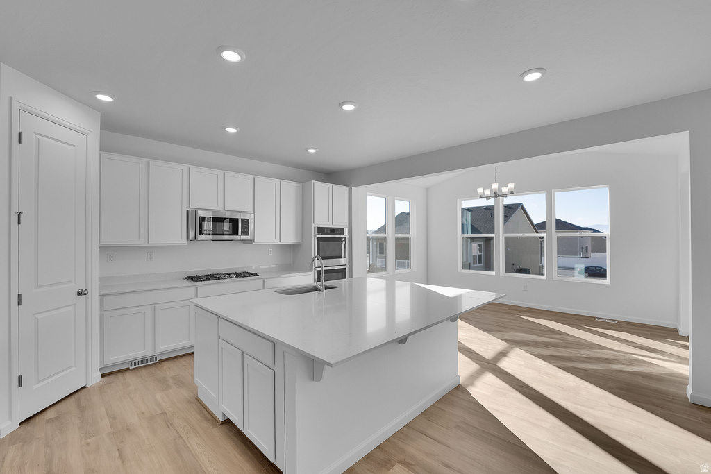 8645 N HALLORAN CT #1323 Lake Point, UT 84074